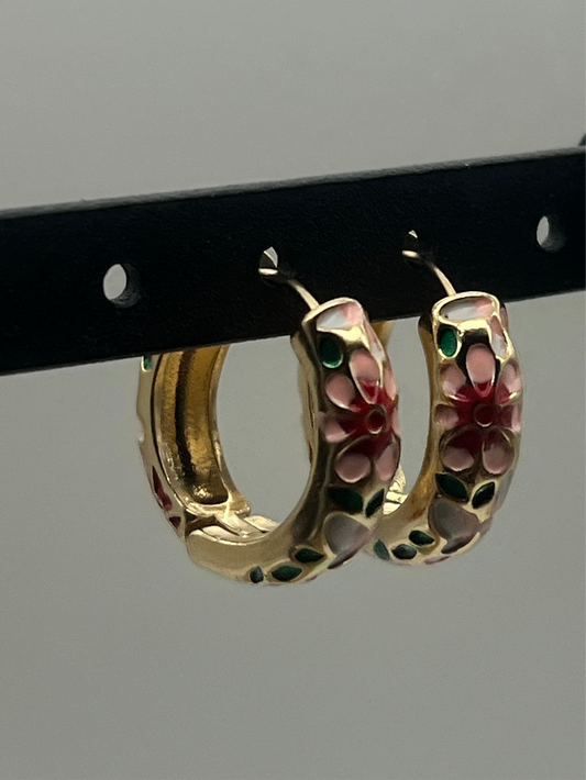 Eden Hoops – Golden Petal