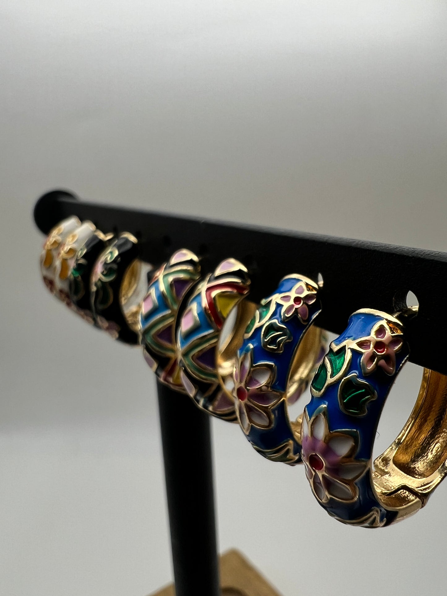 Eden Hoops – Kaleidoscope Flora